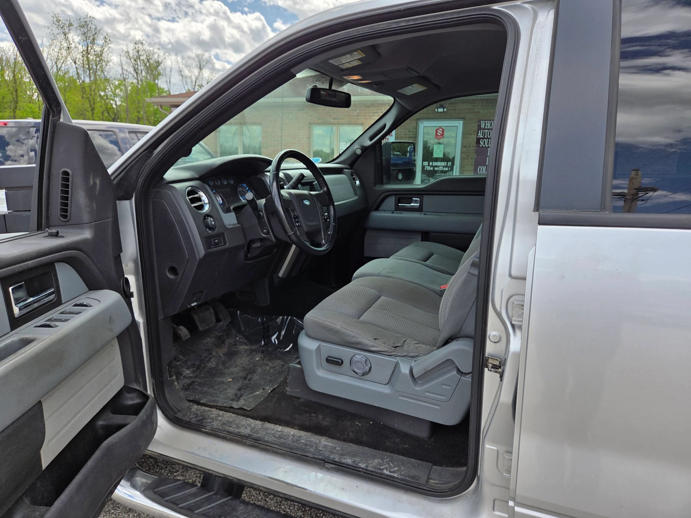 Used 2013 Ford F150 XLT w/ Luxury Equipment Group AWD/4WD image 14