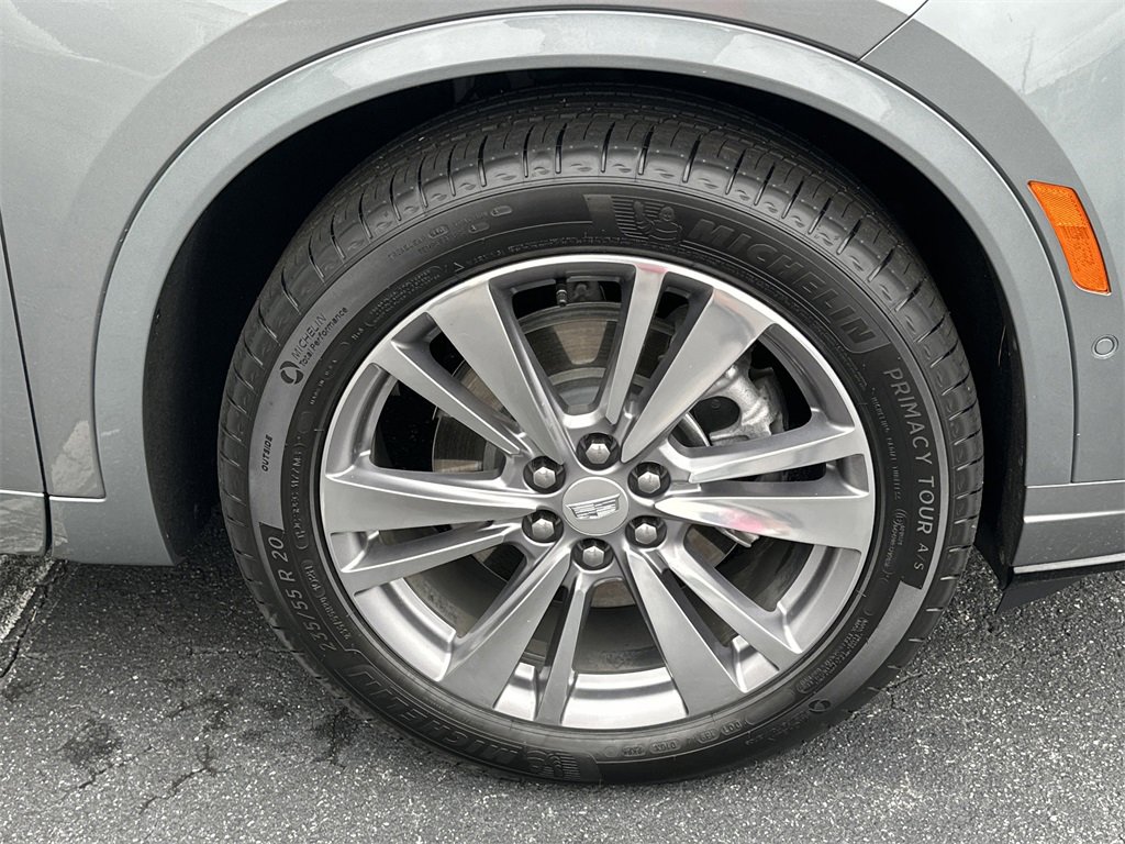 Used 2023 Cadillac XT6 Premium Luxury w/ Technology Package image 12