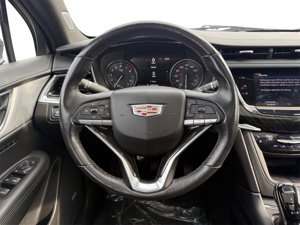 Used 2022 Cadillac XT6 Premium Luxury w/ Technology Package image 13