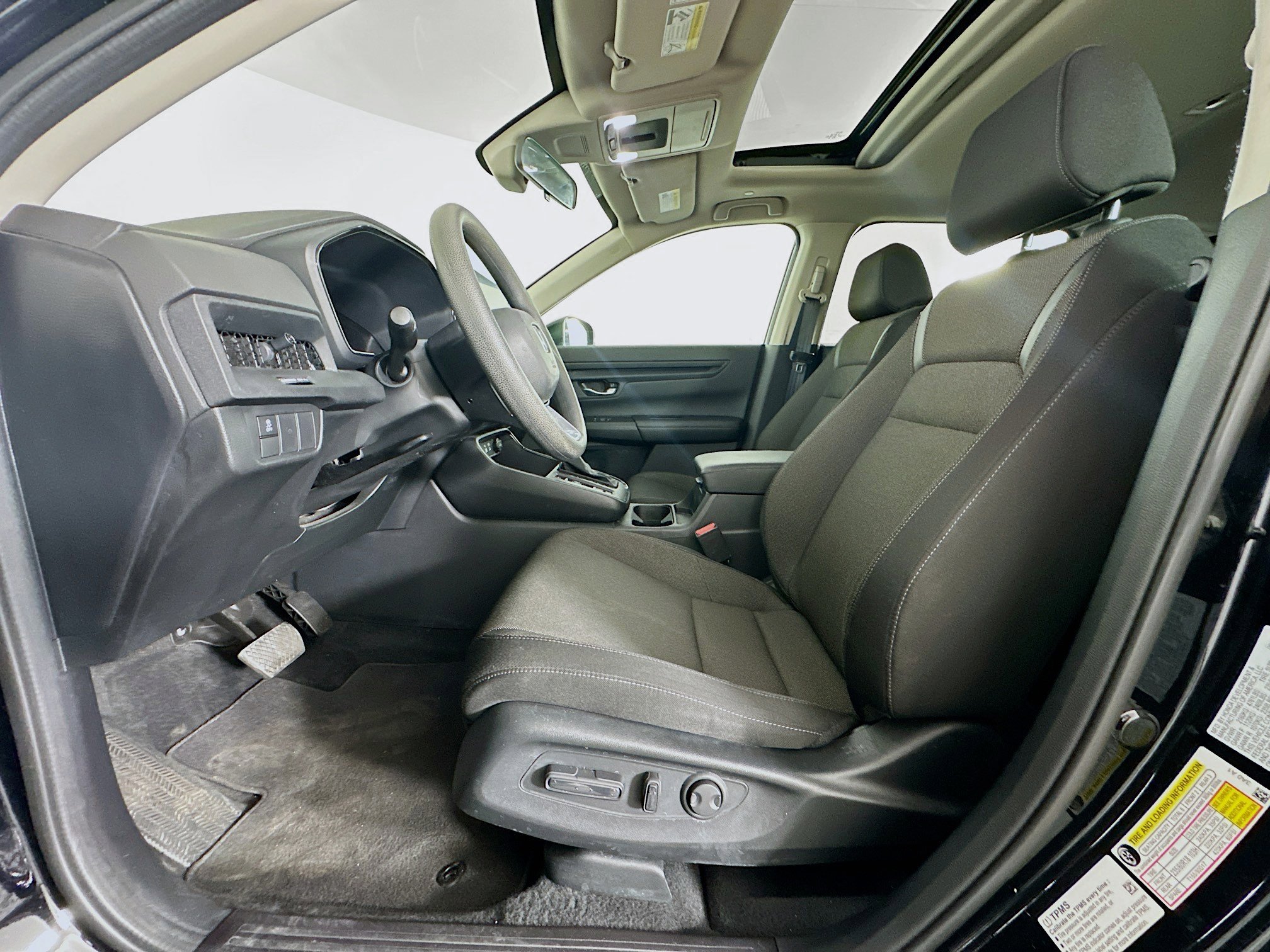Used 2025 Honda CR-V EX image 13
