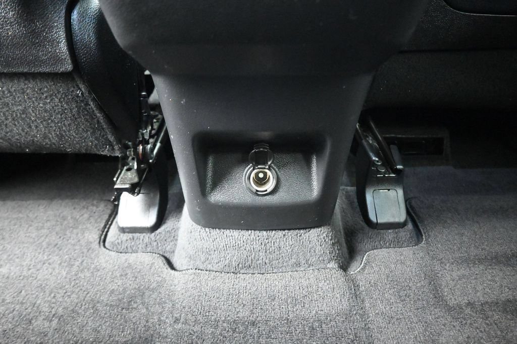 Used 2023 Kia Telluride S w/ S Sunroof Package FWD image 35