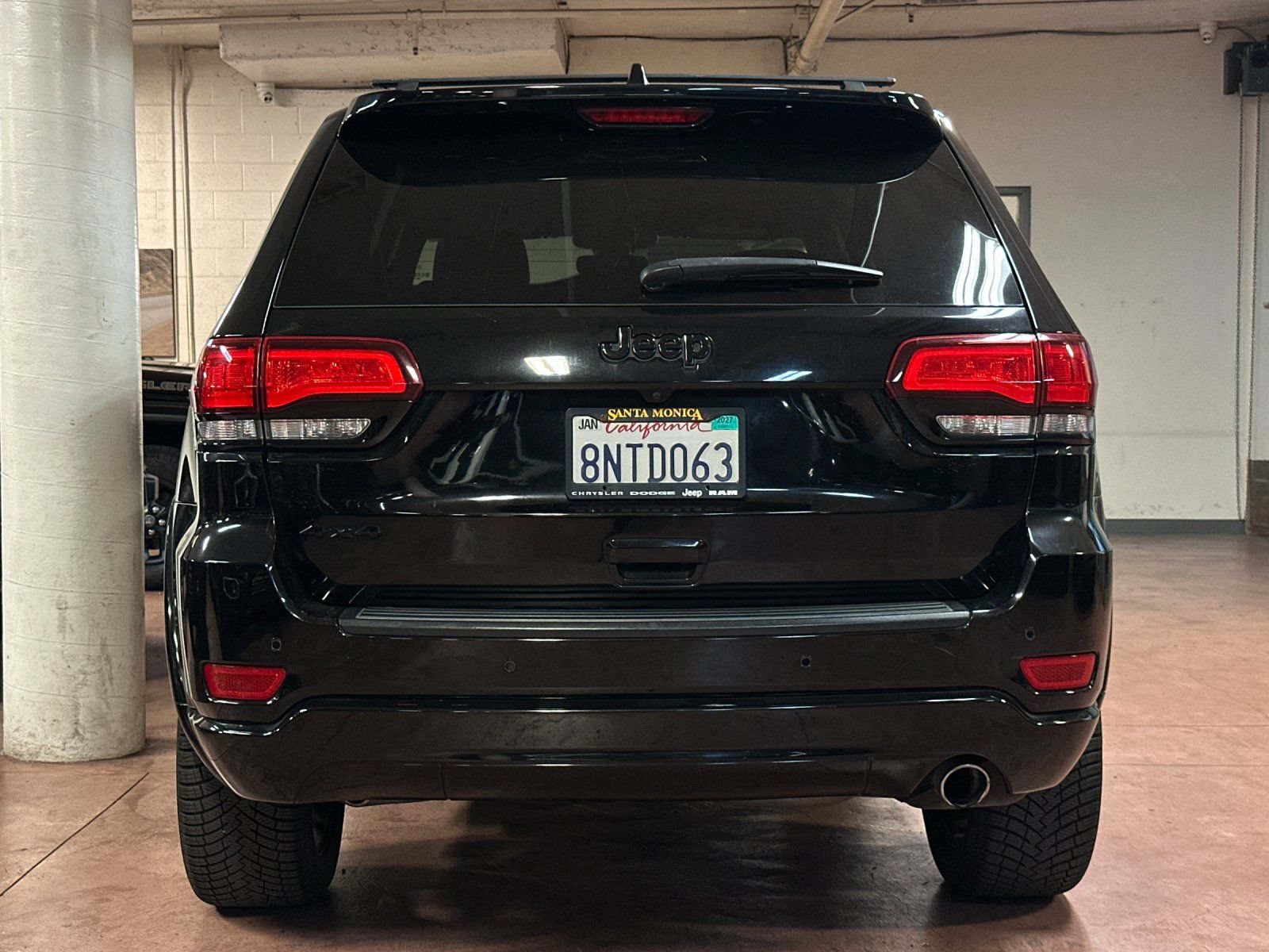 Certified 2020 Jeep Grand Cherokee Altitude AWD/4WD image 4