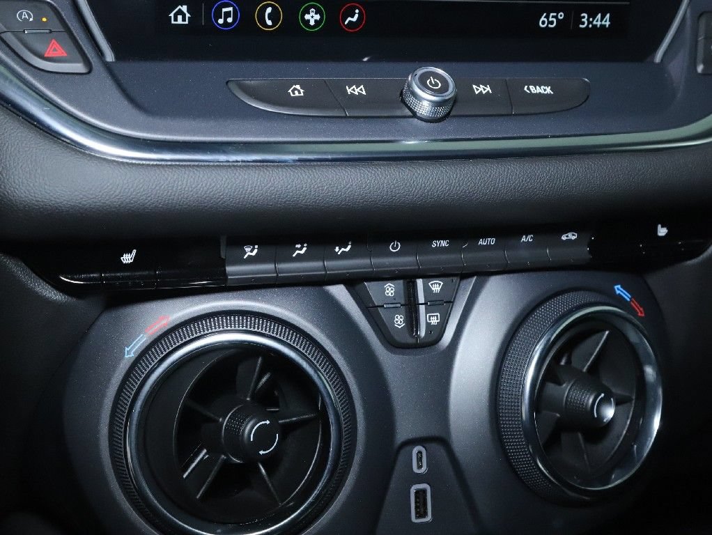 Used 2023 Chevrolet Blazer LT w/ Midnight/Sport Edition FWD image 27
