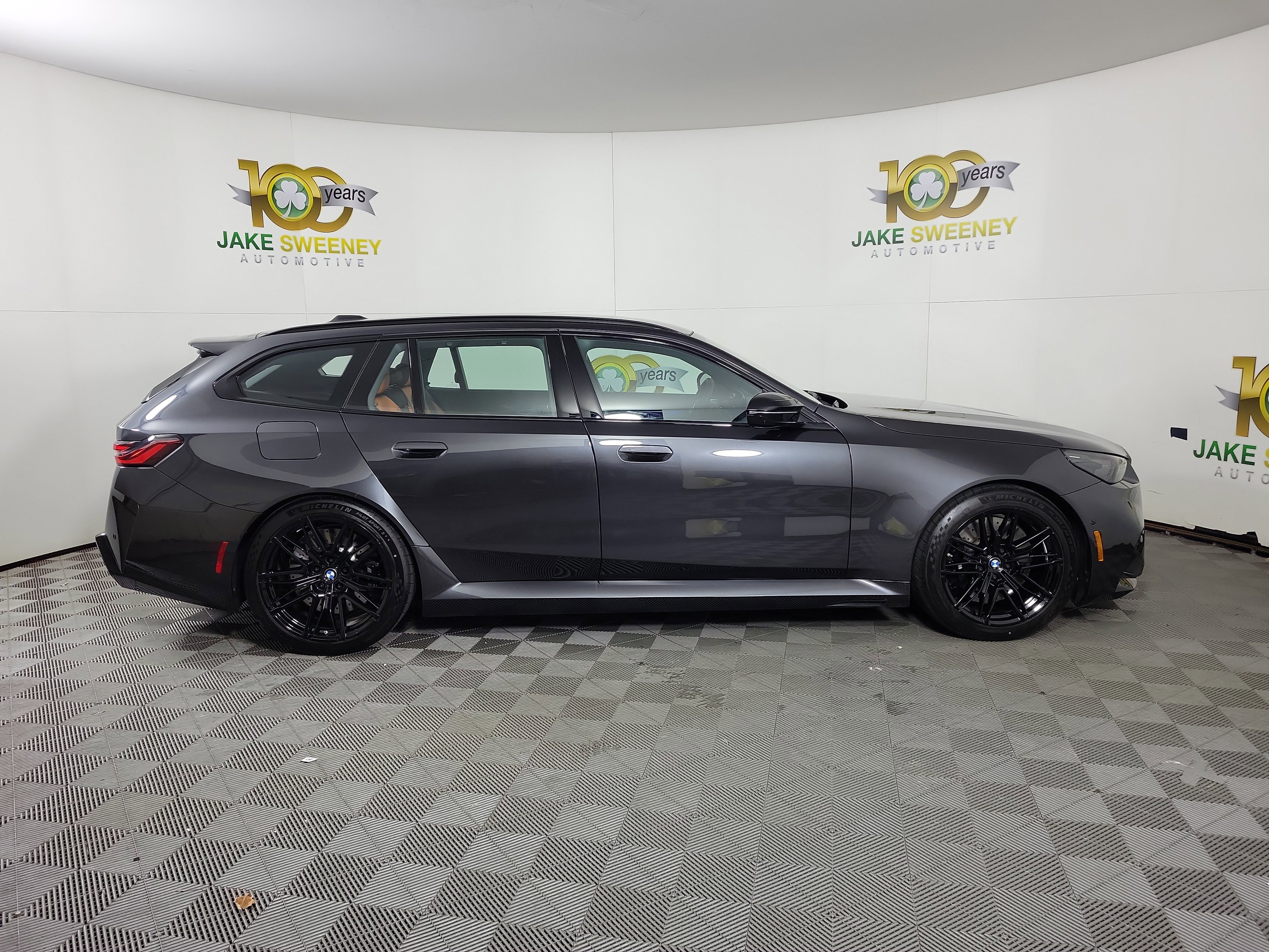 Used 2026 BMW M5 Touring w/ M Driver's Package image 8