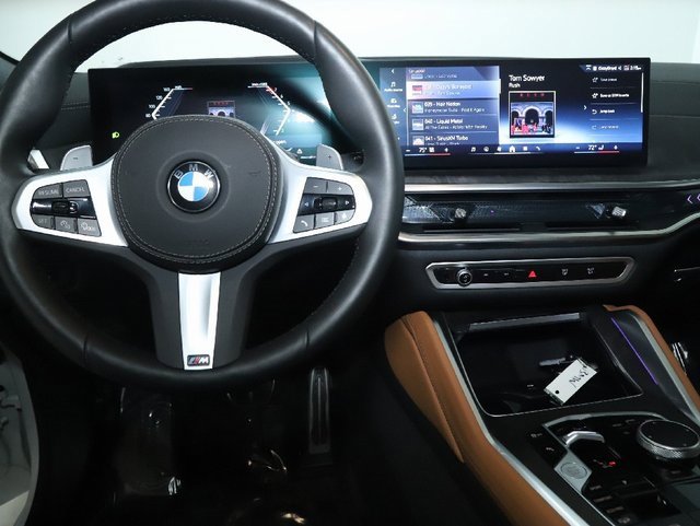 Used 2026 BMW X6 xDrive40i w/ Premium Package image 30