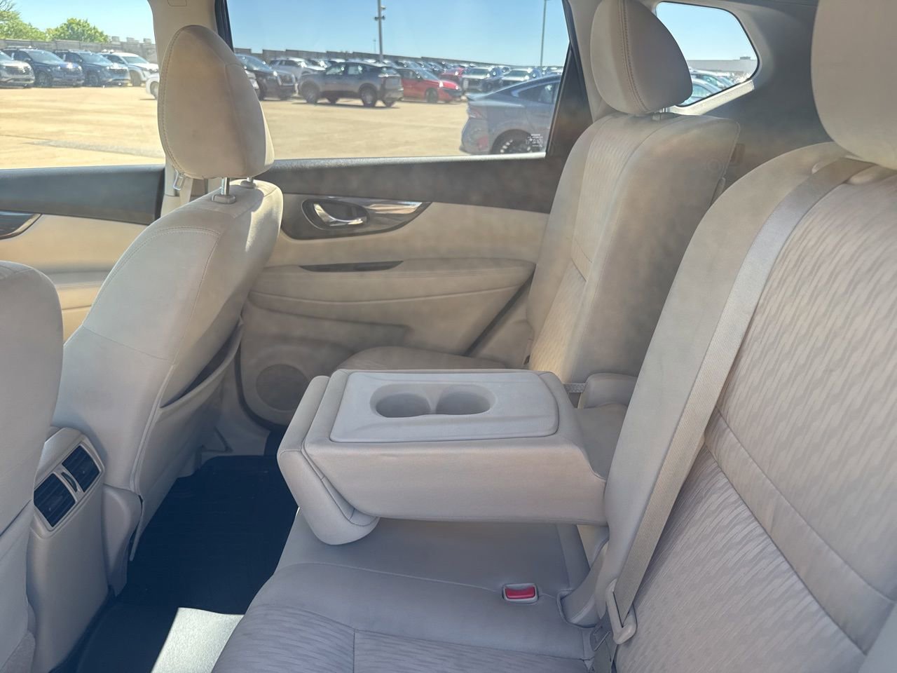 Used 2020 Nissan Rogue SV w/ Premium Package image 40