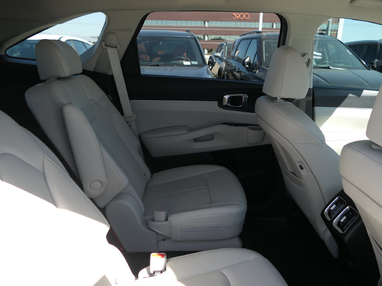 Certified 2025 Kia Sorento EX FWD image 25