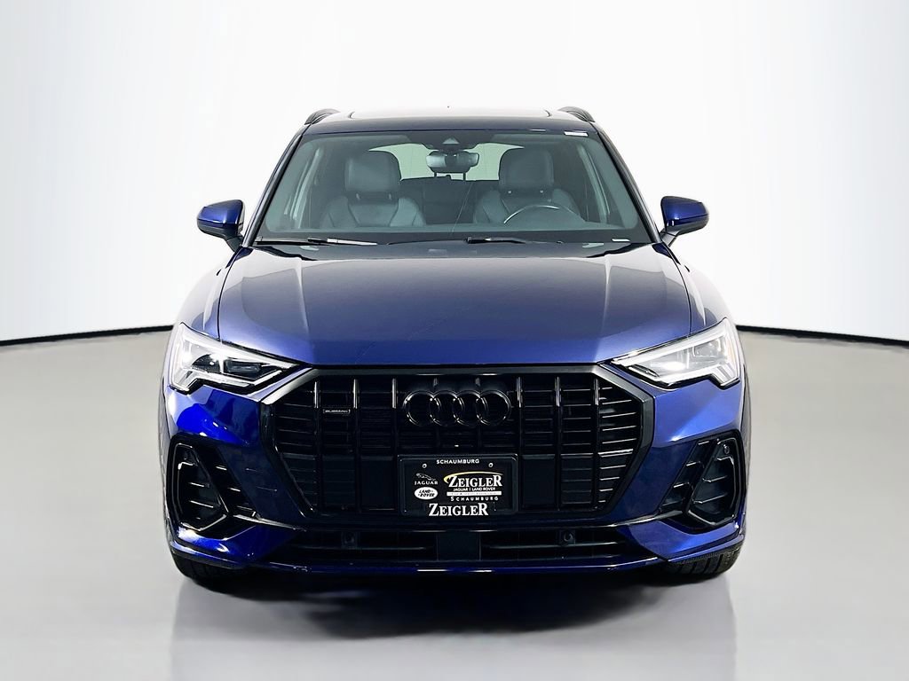 Used 2023 Audi Q3 2.0T Premium image 2
