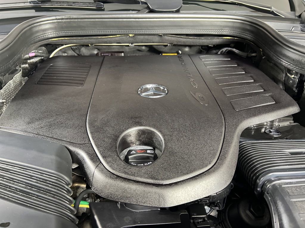 Certified 2025 Mercedes-Benz GLS 450 4MATIC image 28