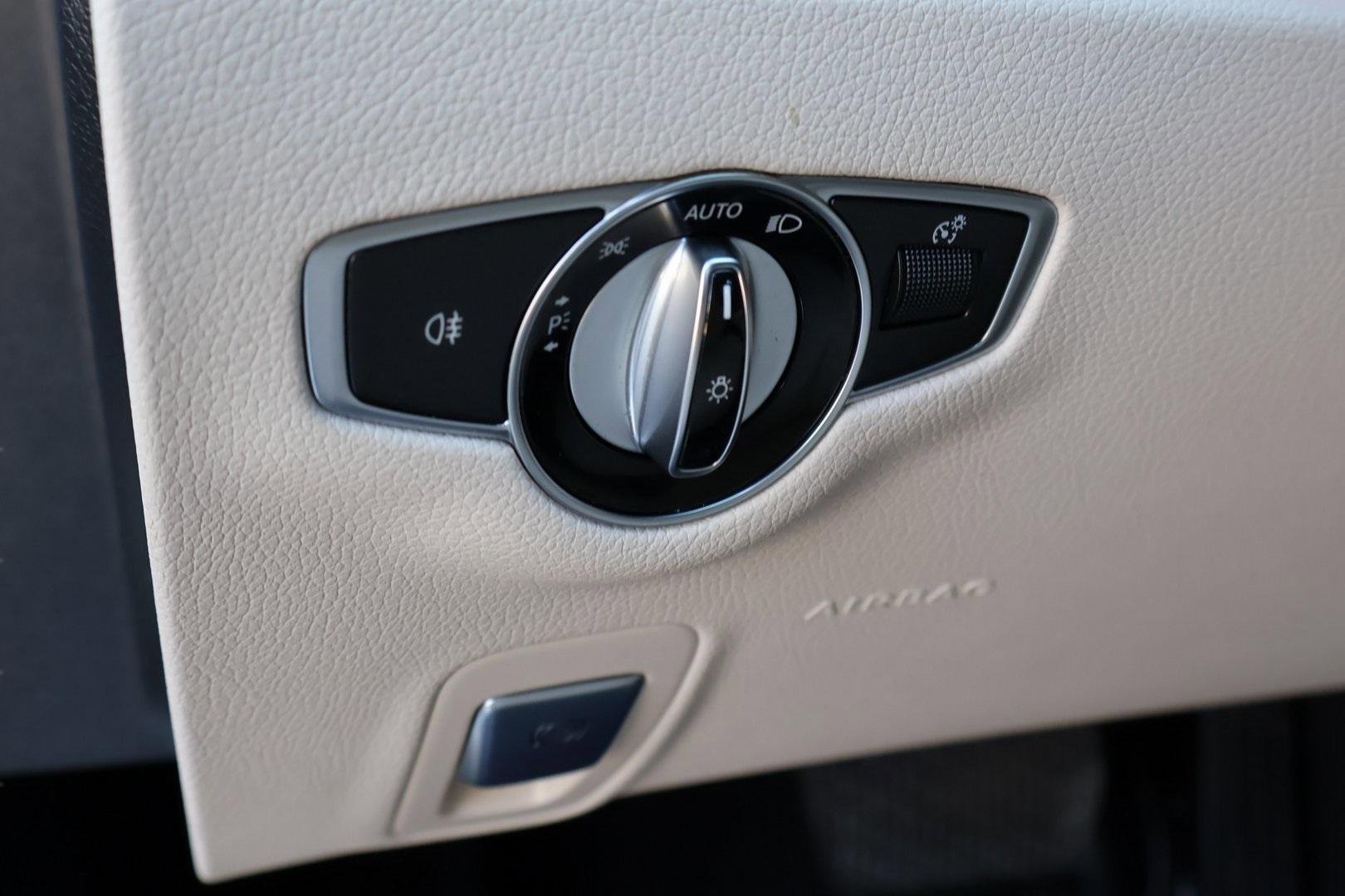 Used 2018 Mercedes-Benz E 300 image 19