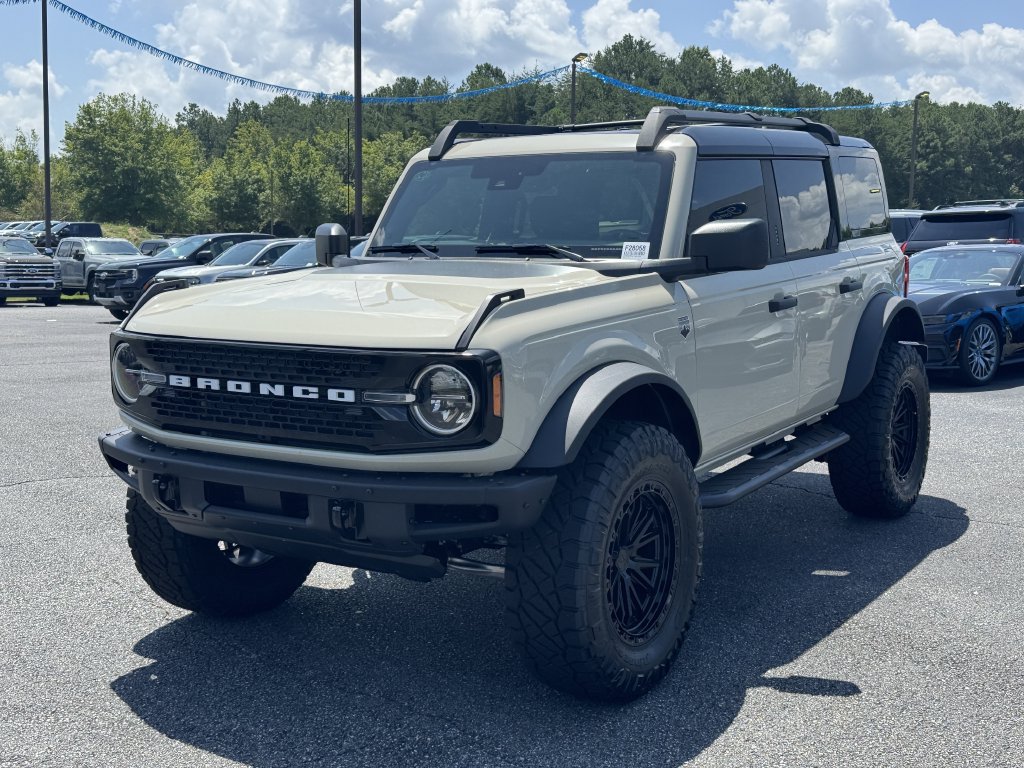New 2026 Ford Bronco Big Bend w/ Black Diamond Package AWD/4WD image 3