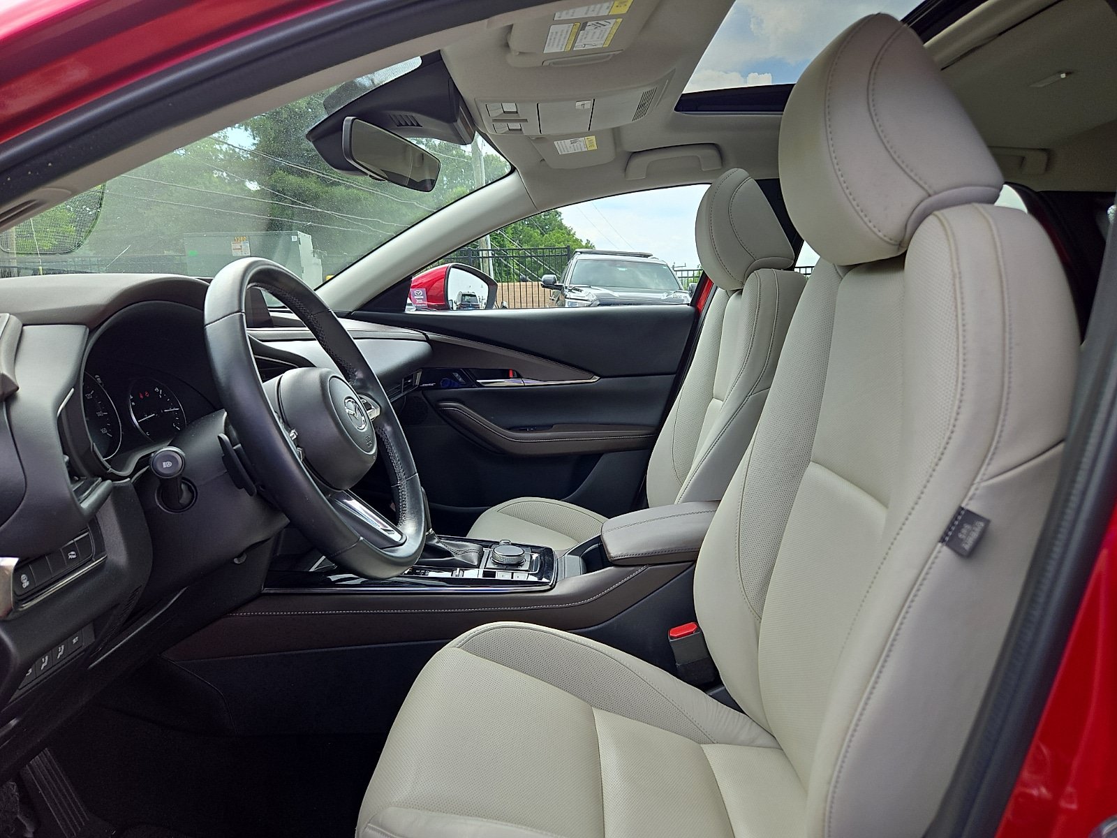 Used 2022 MAZDA CX-30 AWD 2.5 S w/ Premium Package image 13
