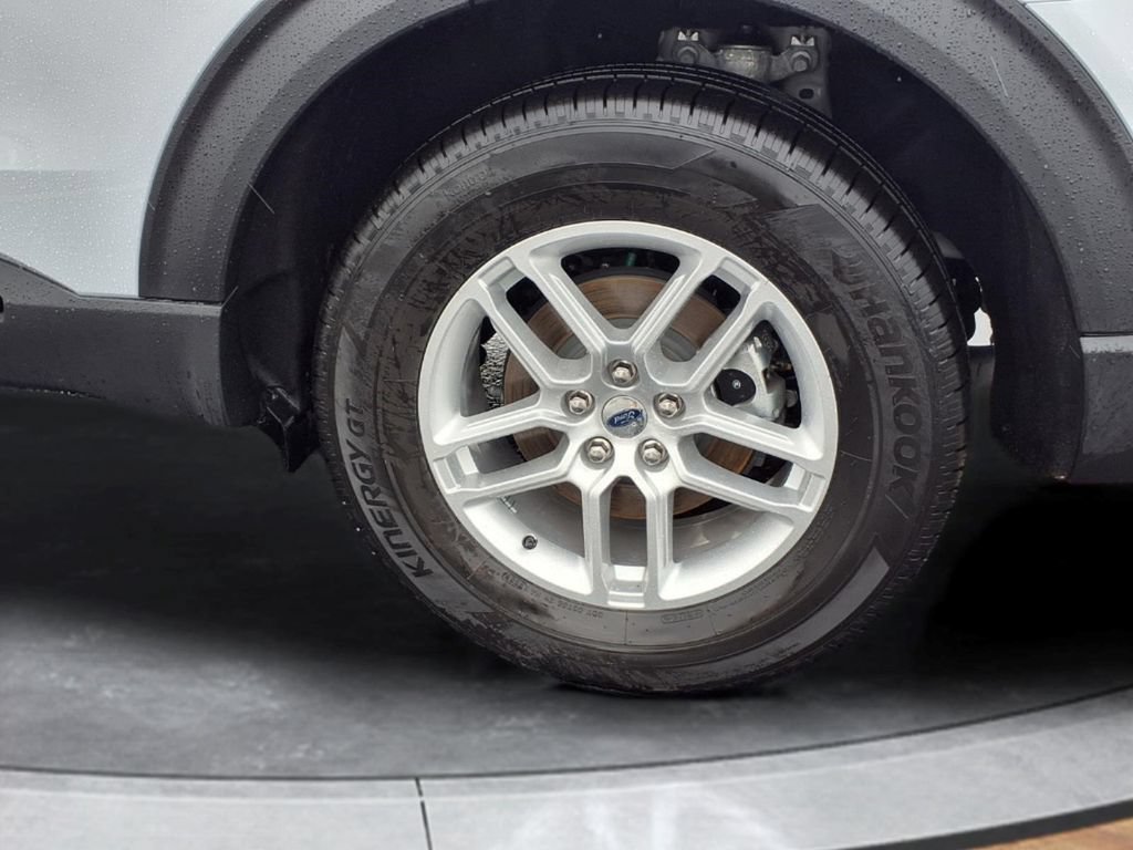 New 2026 Ford Explorer Active AWD/4WD image 17