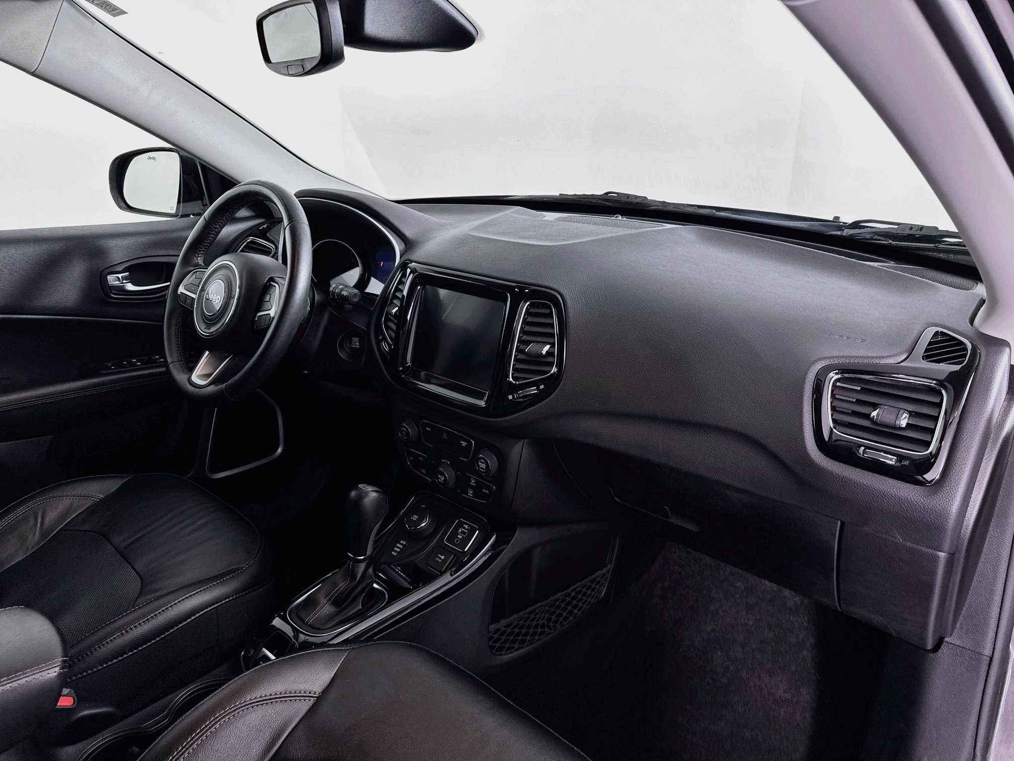 Used 2019 Jeep Compass Limited AWD/4WD image 26