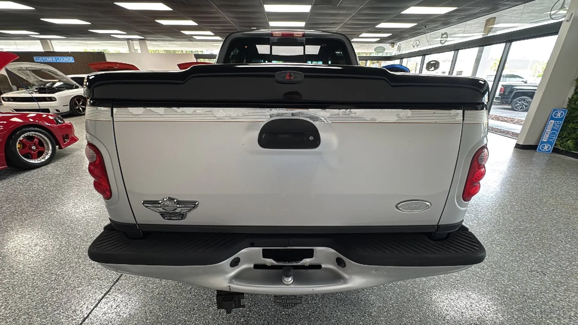 Used 2003 Ford F150 Harley-Davidson RWD image 4