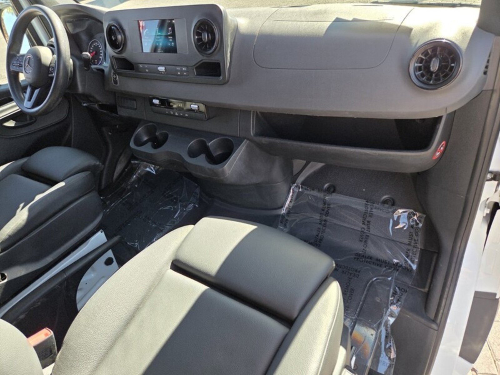 Used 2024 Mercedes-Benz Sprinter 2500 image 21