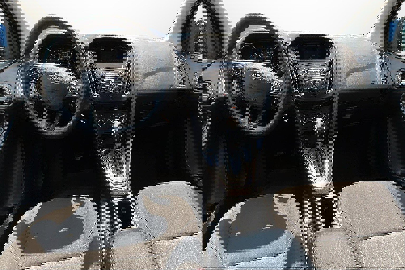 Used 2018 Ford Focus SE image 14