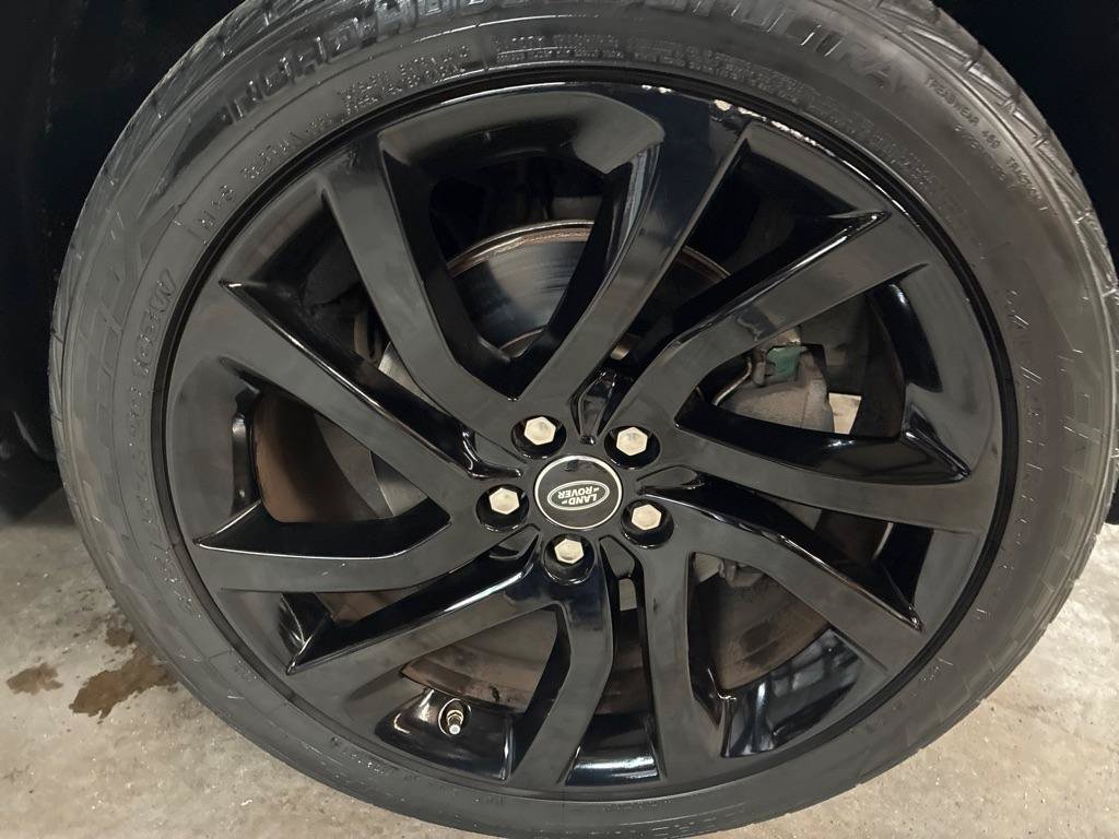 Used 2017 Land Rover Discovery Sport HSE AWD/4WD image 11