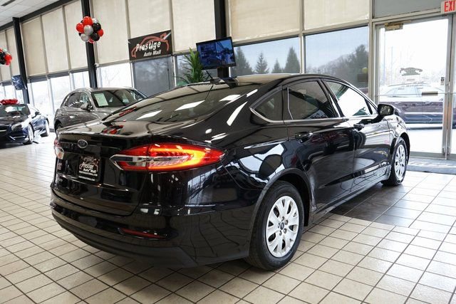 Used 2019 Ford Fusion S image 15