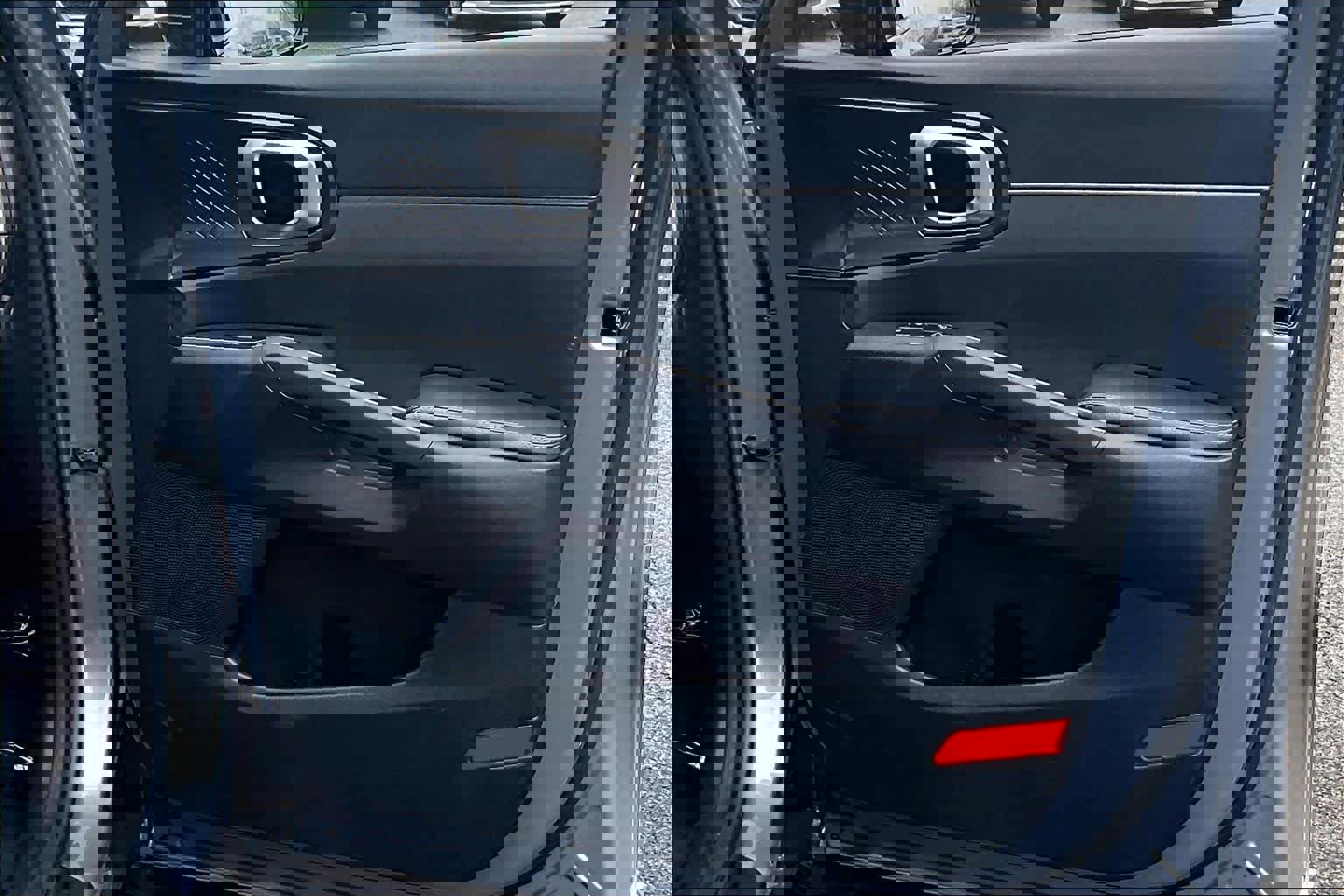 Used 2021 Kia Sorento S image 22