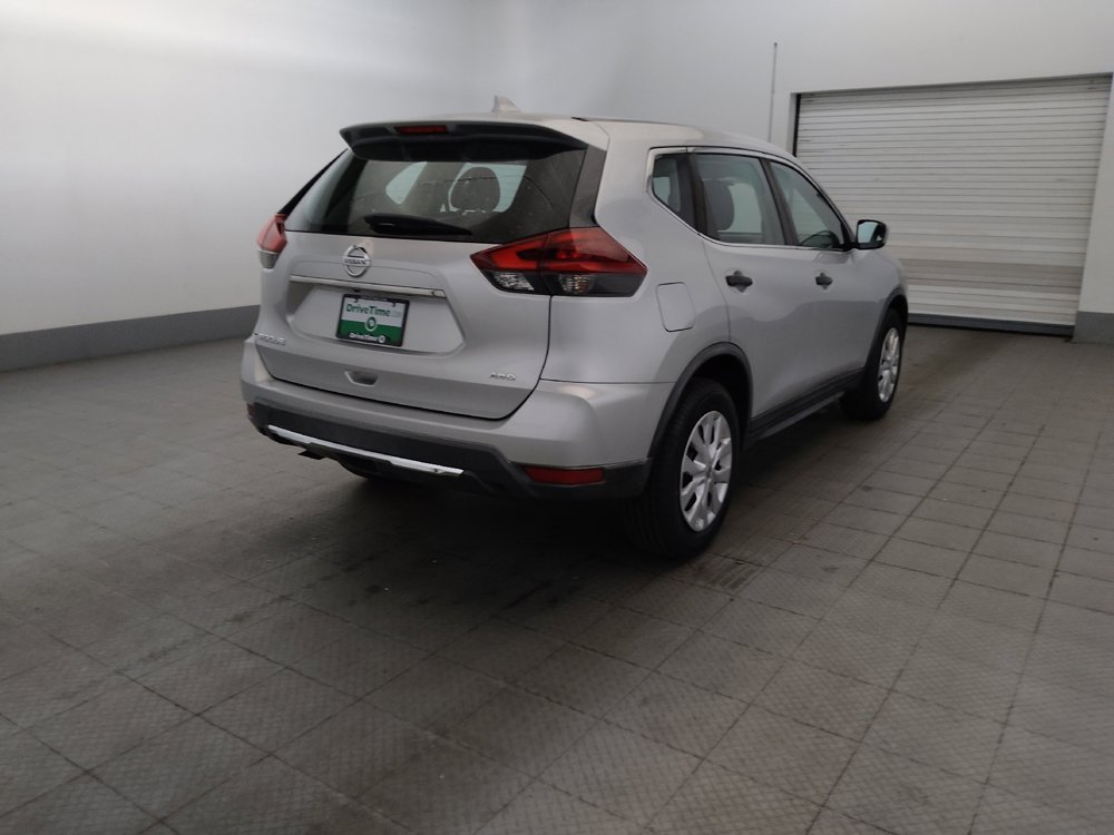 Used 2018 Nissan Rogue S AWD/4WD image 9
