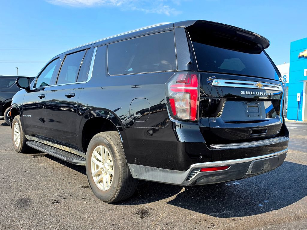 Used 2024 Chevrolet Suburban LT AWD/4WD image 4