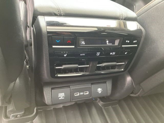 Used 2023 Acura MDX SH-AWD w/ Advance Package image 27