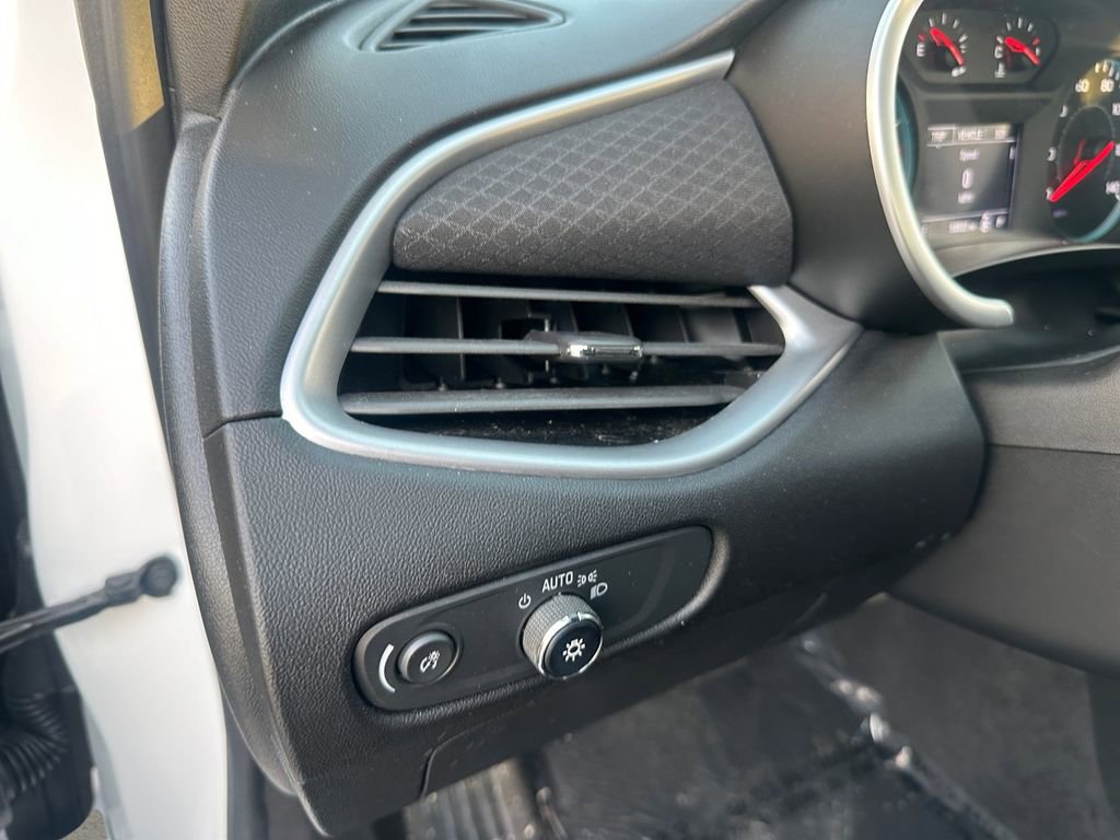 Used 2024 Chevrolet Malibu LT image 13