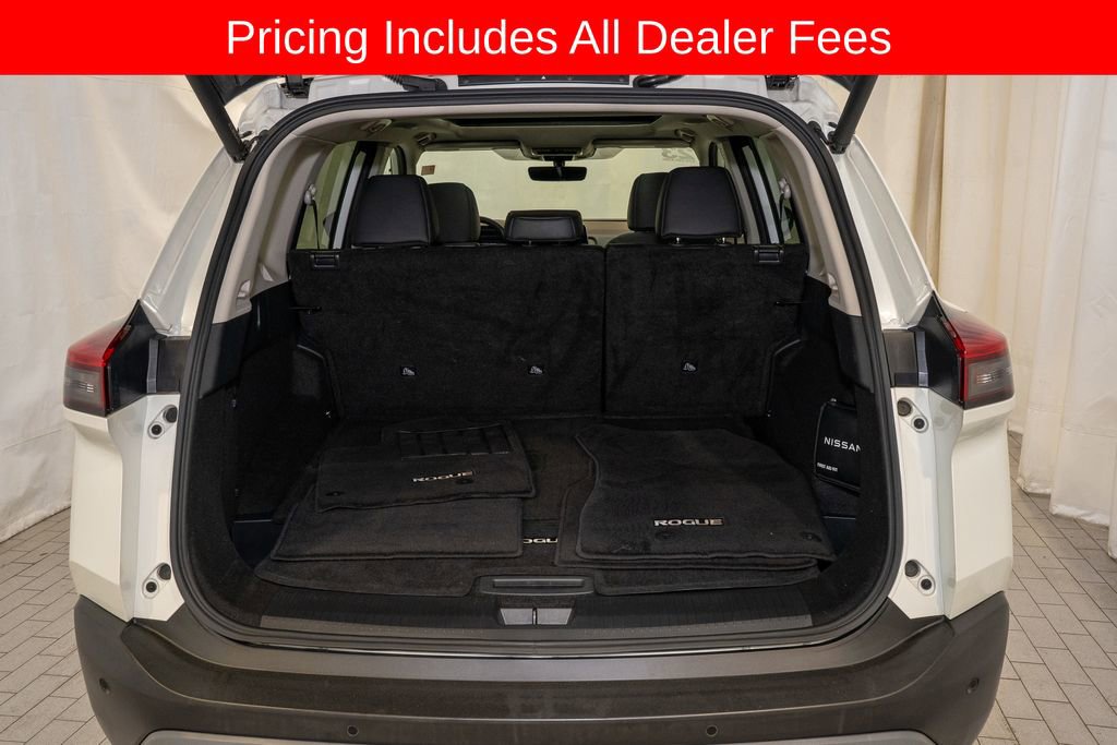 Used 2023 Nissan Rogue SV w/ SV Premium B Package FWD image 5