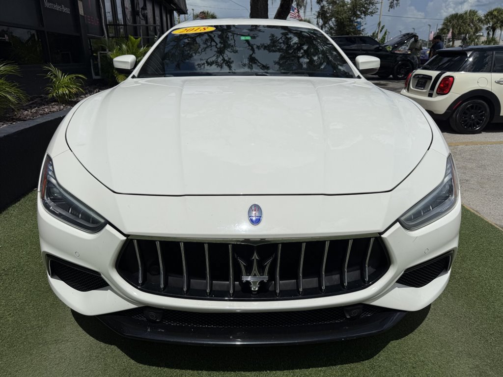 Used 2018 Maserati Ghibli GranSport RWD image 2