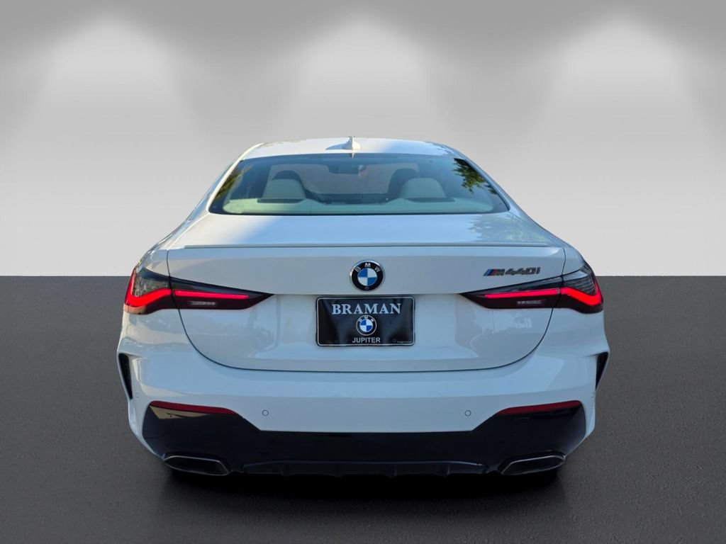 Used 2022 BMW M440i Coupe w/ Premium Package RWD image 5