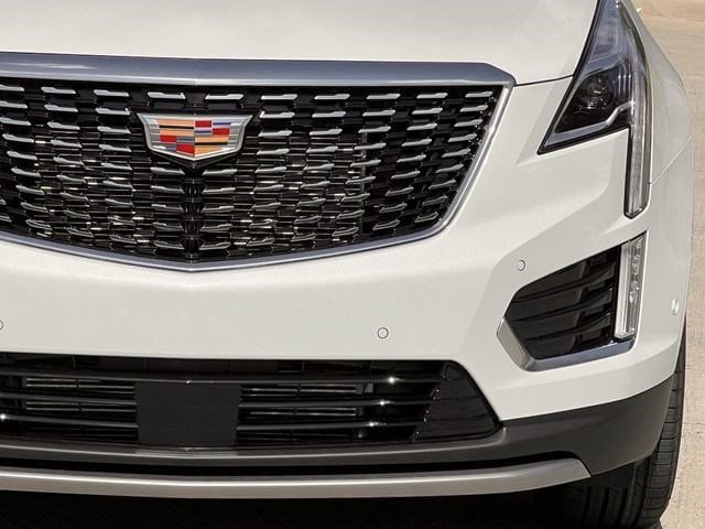 New 2026 Cadillac XT5 Premium Luxury w/ Driver Assist Package FWD image 9