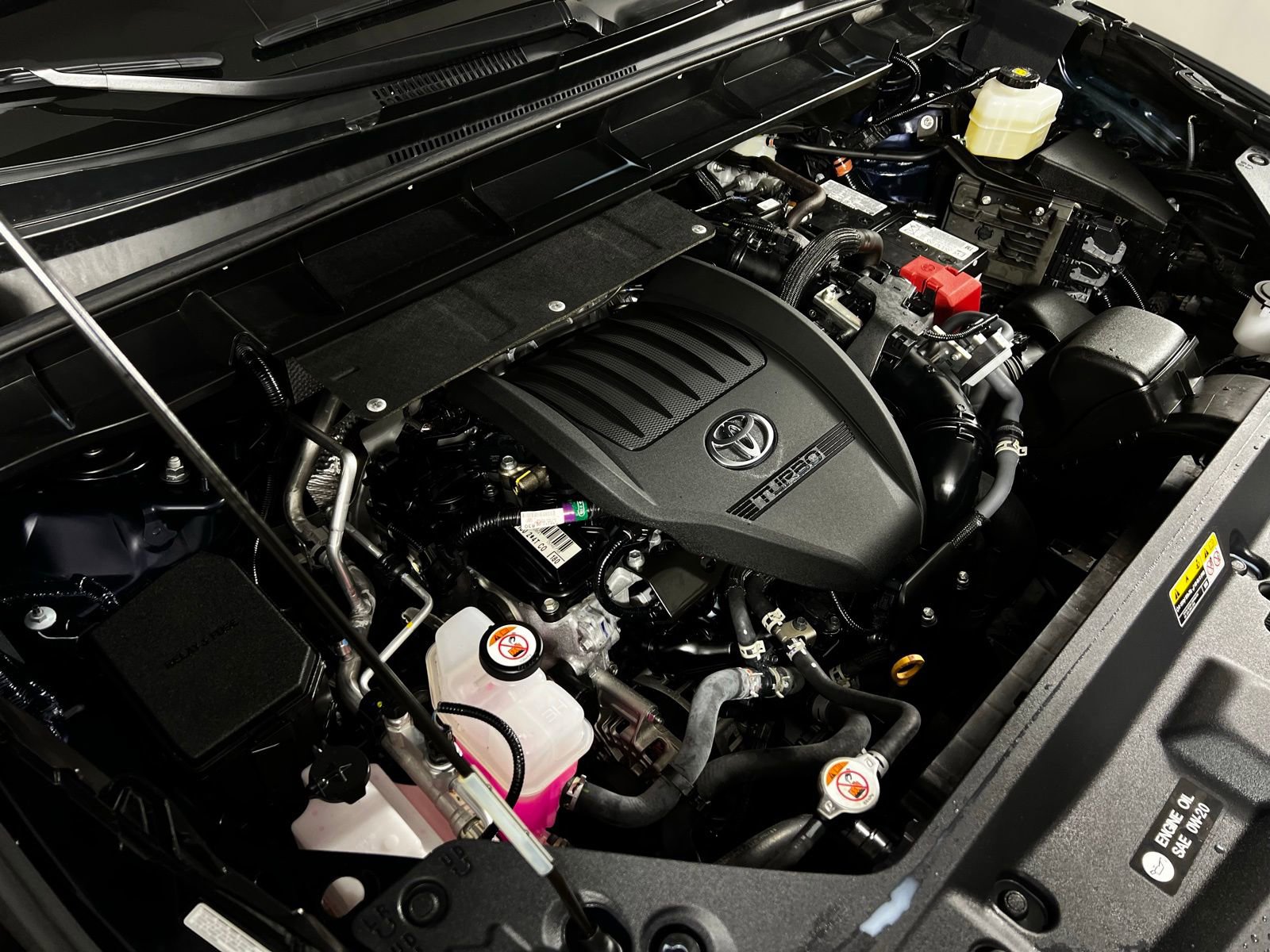 Certified 2025 Toyota Highlander Limited image 10