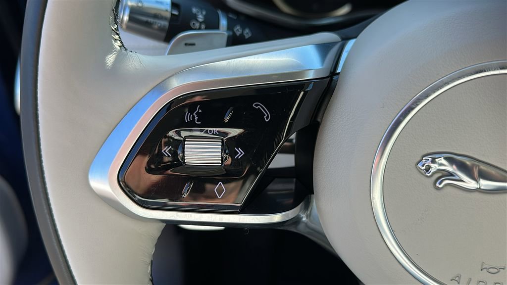 Certified 2022 Jaguar F-PACE S image 13