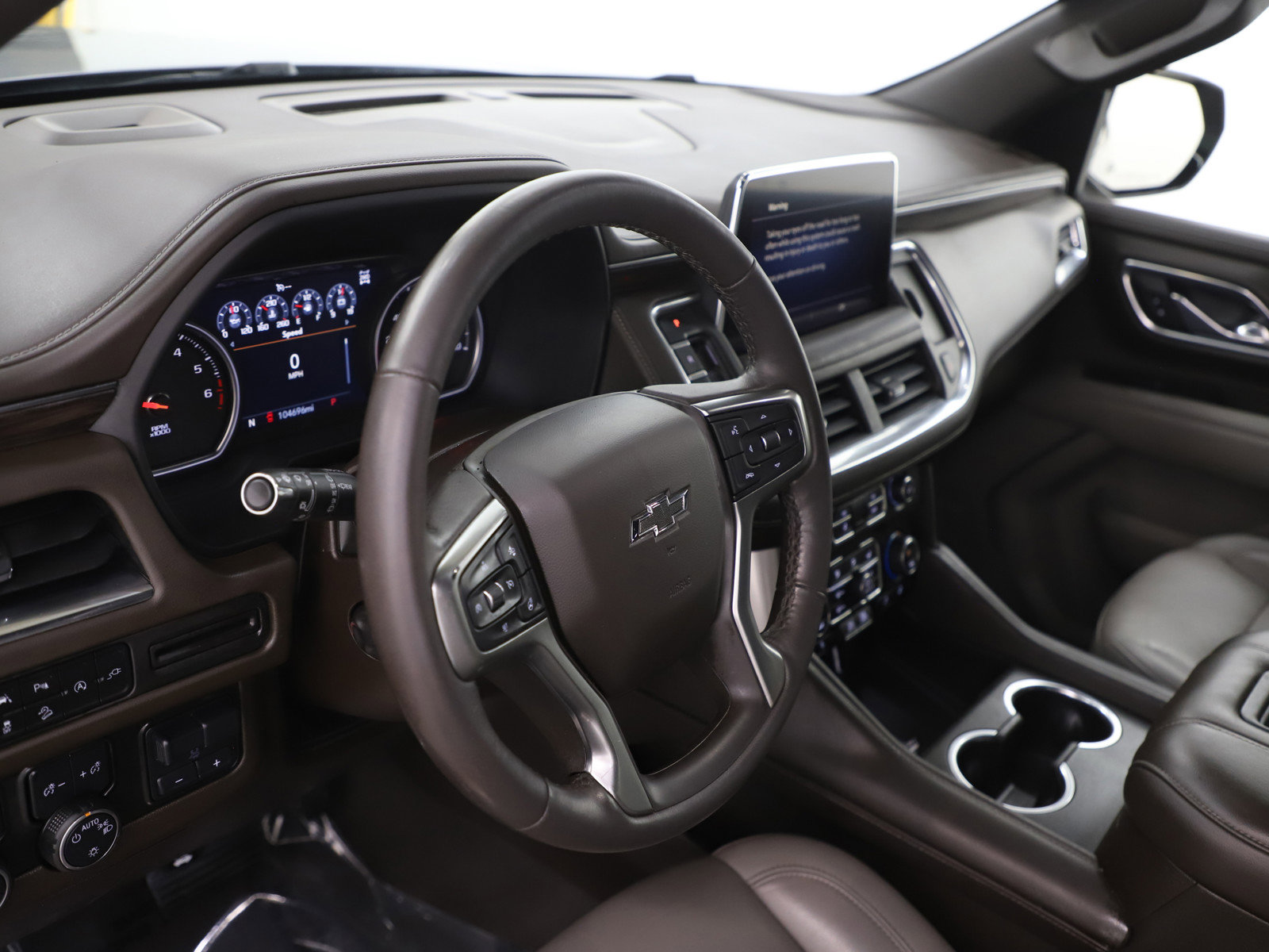 Used 2021 Chevrolet Tahoe Z71 w/ Z71 Off-Road Package AWD/4WD image 24