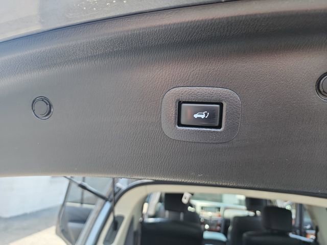 Used 2016 INFINITI QX80 Limited AWD/4WD image 16