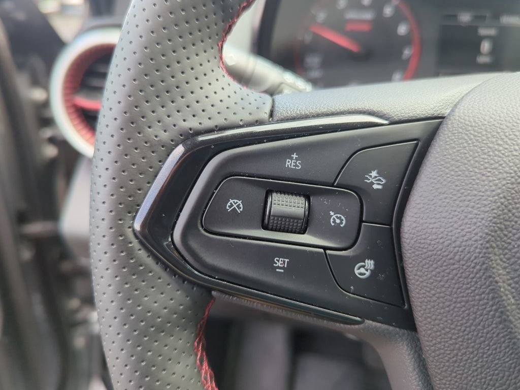 Certified 2024 Chevrolet Trax RS w/ Driver Confidence Package image 18