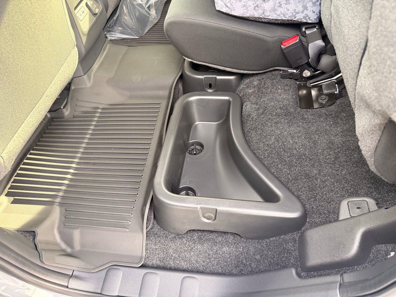 New 2026 Nissan Frontier PRO-4X w/ Pro-4x Convenience Package image 37