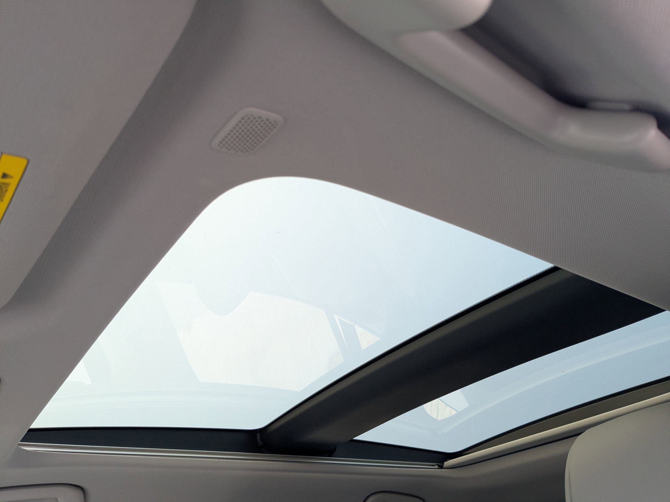 Used 2024 Toyota Venza Limited image 18