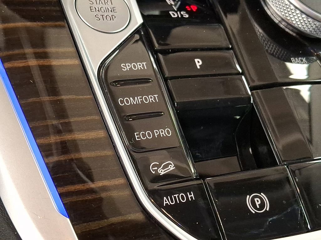 Certified 2023 BMW X7 xDrive40i w/ Premium Package image 21