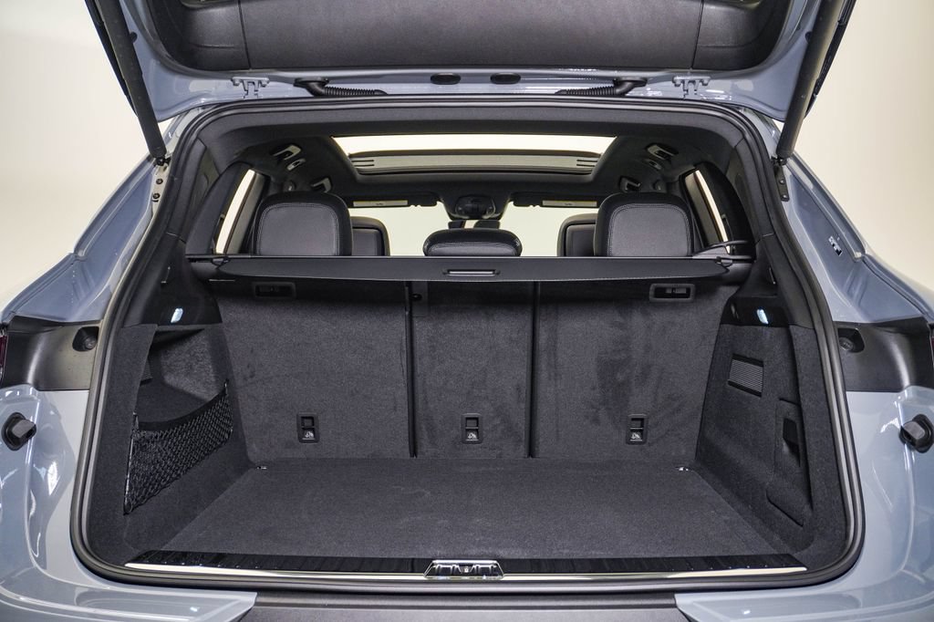 New 2026 Porsche Cayenne AWD/4WD image 28