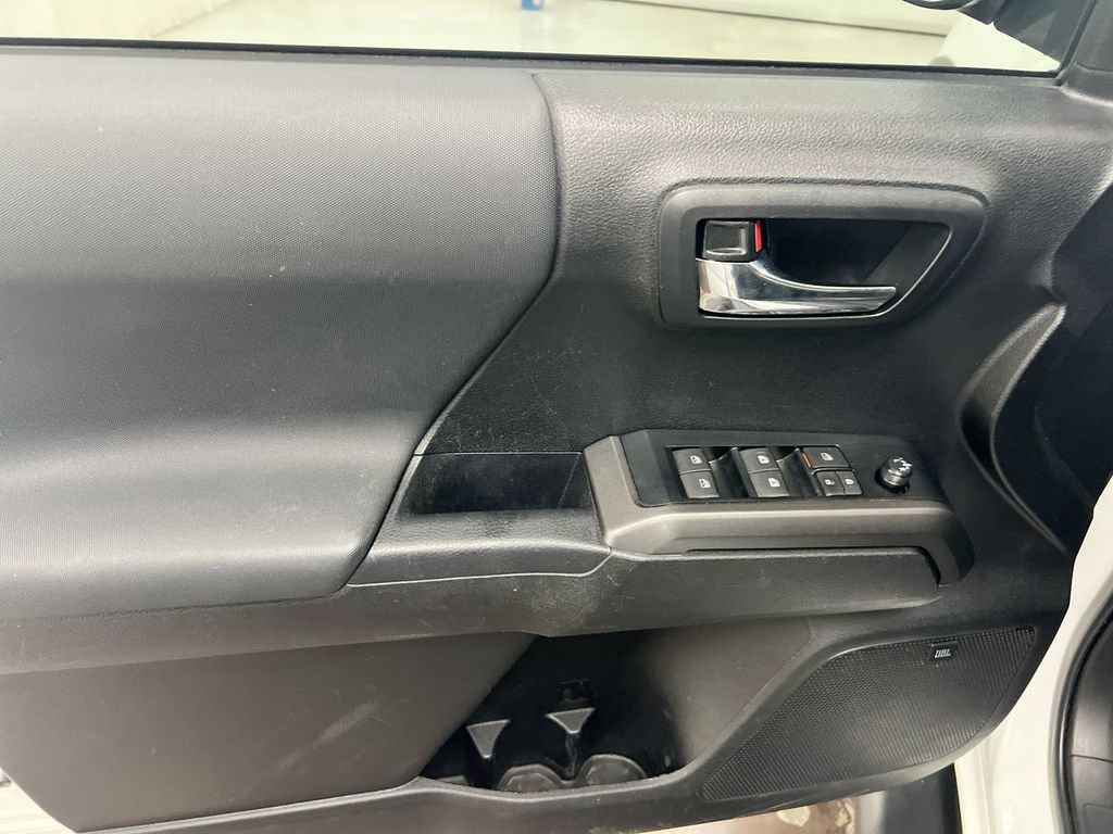 Used 2023 Toyota Tacoma TRD Pro AWD/4WD image 21