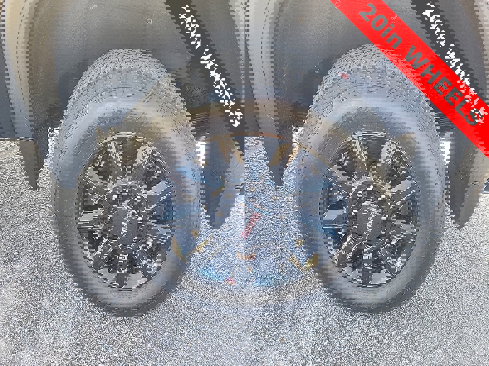 Used 2025 GMC Sierra 2500 AT4 w/ AT4 Premium Plus Package image 9