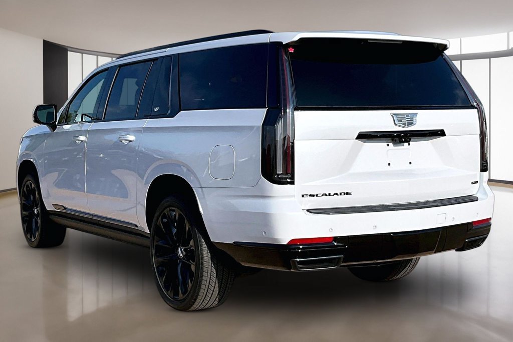 New 2026 Cadillac Escalade ESV Platinum Sport AWD/4WD image 3