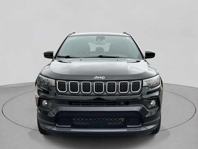 Used 2023 Jeep Compass Latitude w/ Sun and Sound Group image 2