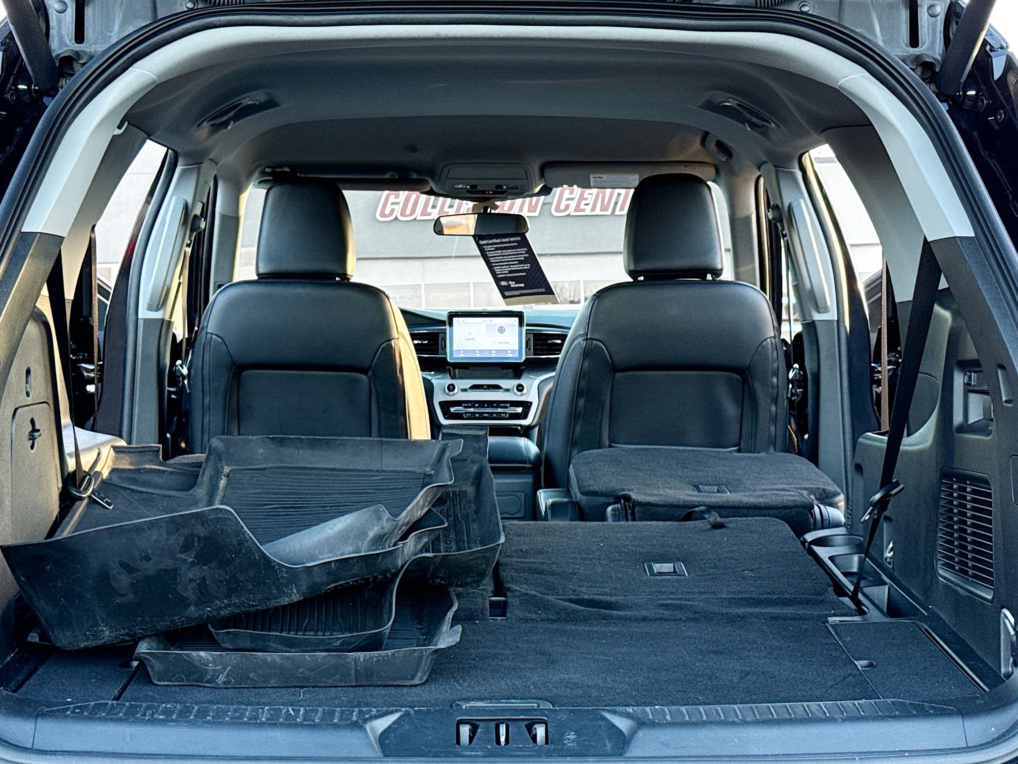 Certified 2023 Ford Explorer XLT w/ Equipment Group 202A image 7