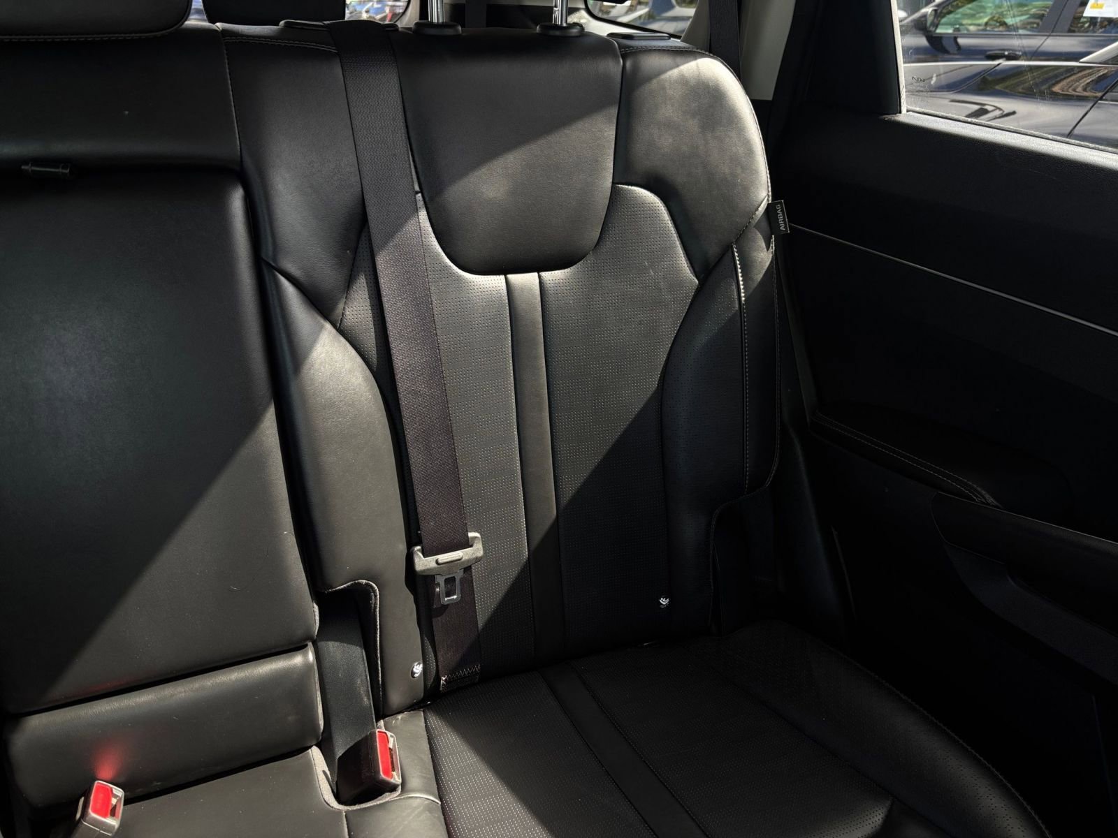 Used 2024 Kia Sorento S image 40
