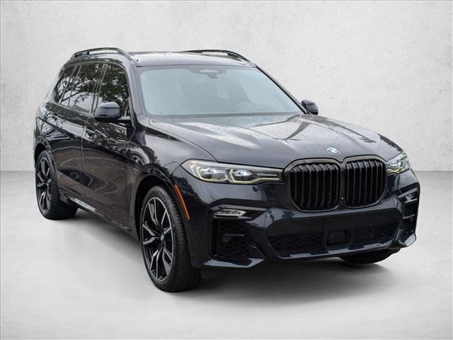 Used 2022 BMW X7 xDrive40i w/ M Sport Package image 3