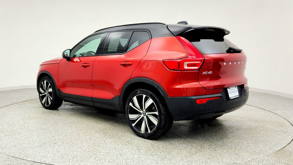 Used 2021 Volvo XC40 P8 Recharge image 7