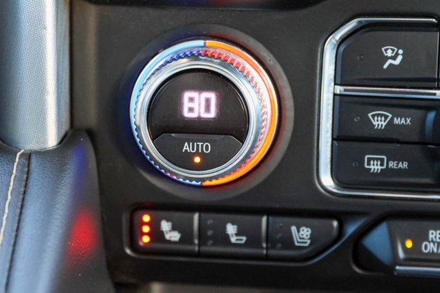 Used 2022 GMC Yukon XL SLT image 31